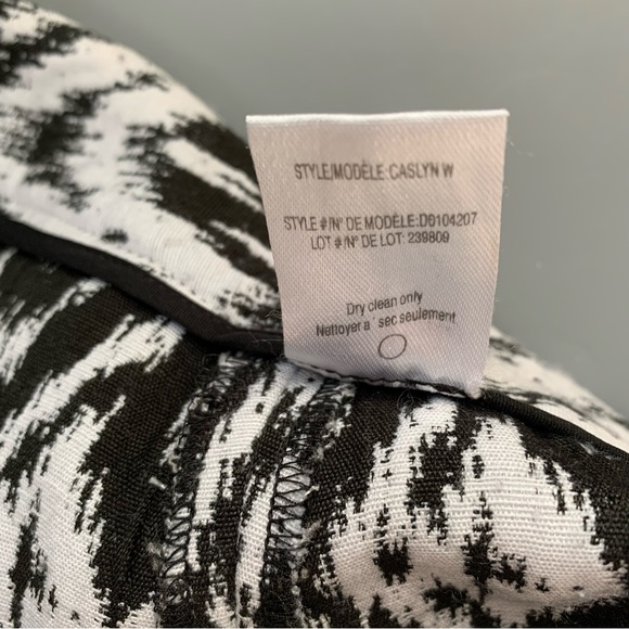 Theory Casyln Graphic Jacquard Heavy Woven Mini Split Overlay Front Skort 4 - Picture 12 of 16